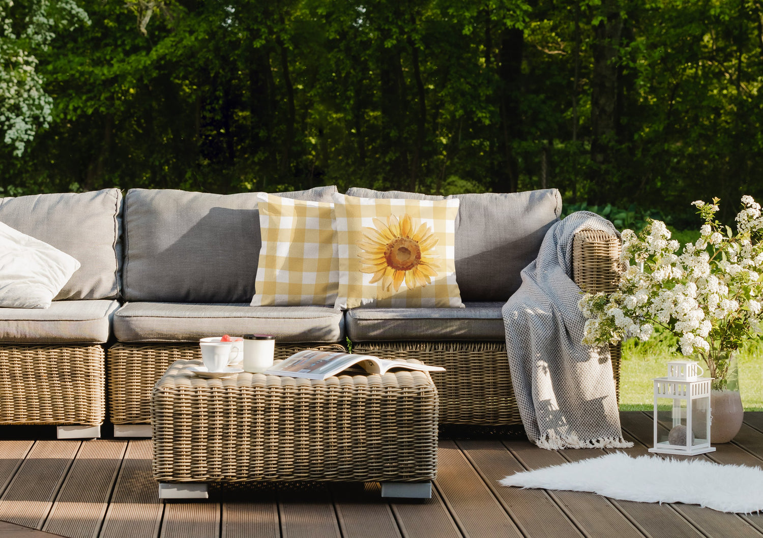 Outdoor Pillow Collection : Cozy Comfort