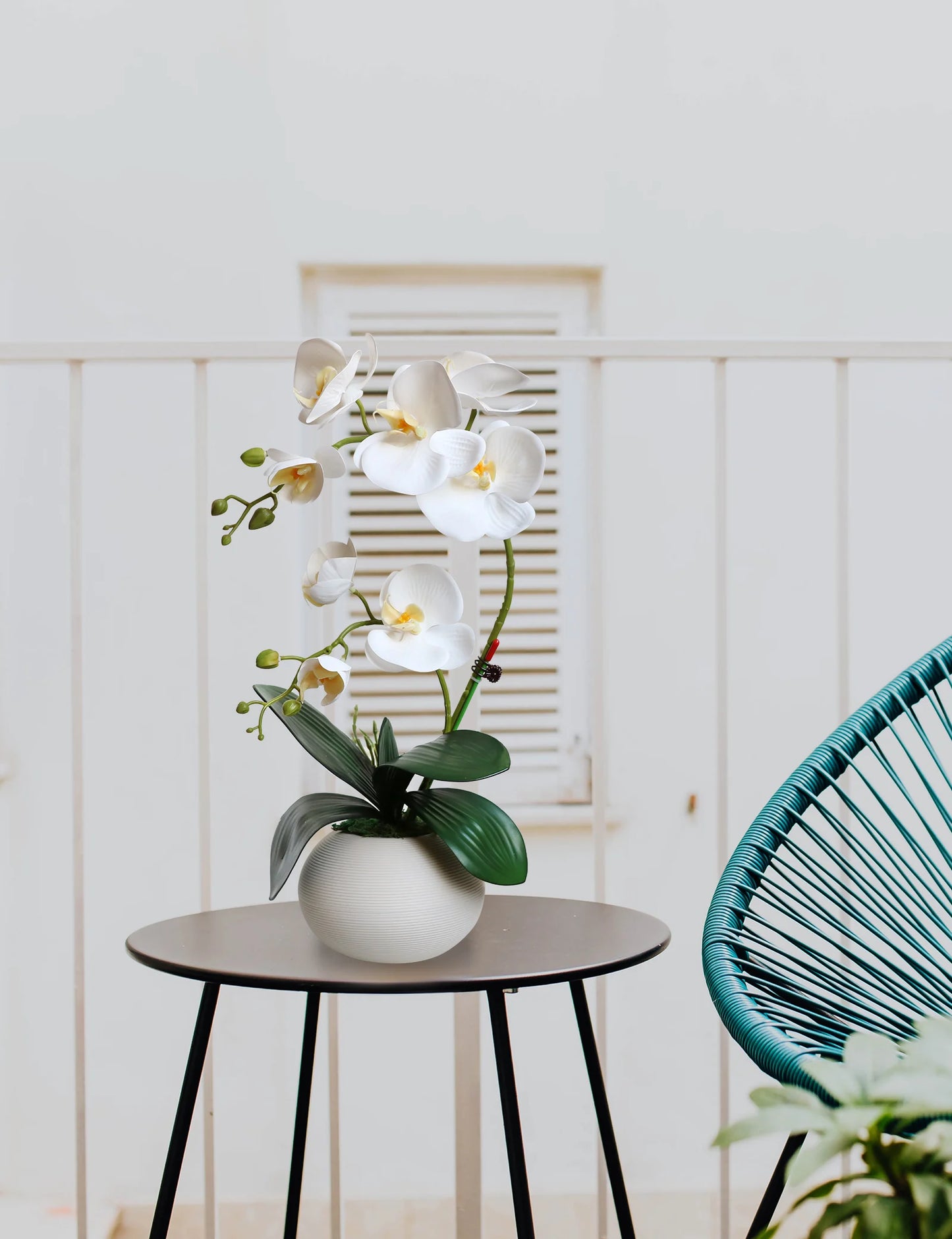 Real Touch White Orchid Artificial Flowers with Vase for Home Bathroom Decor Indoor Christmas Decorations
